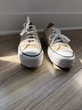Platform converse  Low-Top Sneakers in Beige